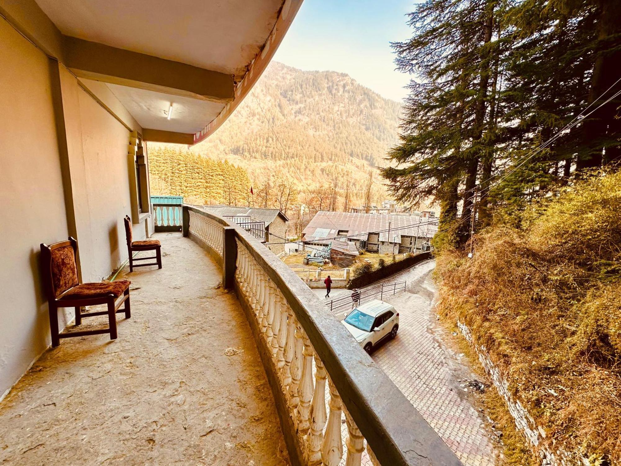 Hotel D Kanchan Manali Exterior photo